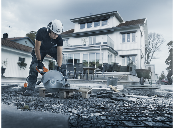 K 4000 MOTORKAPPESAG ELEKTRISK M.LEDNING Husqvarna - Ø=350 Blad maks 