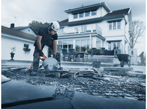 K 4000 MOTORKAPPESAG ELEKTRISK M.LEDNING Husqvarna - Ø=350 Blad maks 