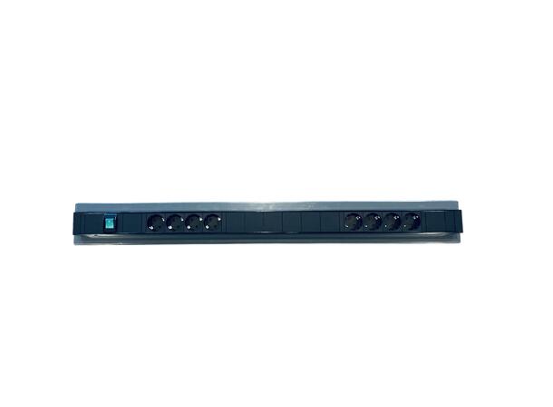 ENERGIPANEL 8 STRØMUTTAK M/BRYTER 870MM FORGRENER 8 STRØMUTTAK 3x1.5mm2 