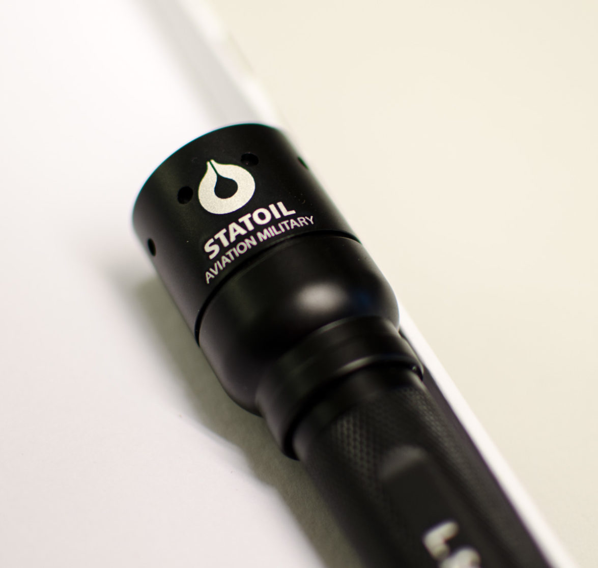 Lasergravert lommelykt med logo